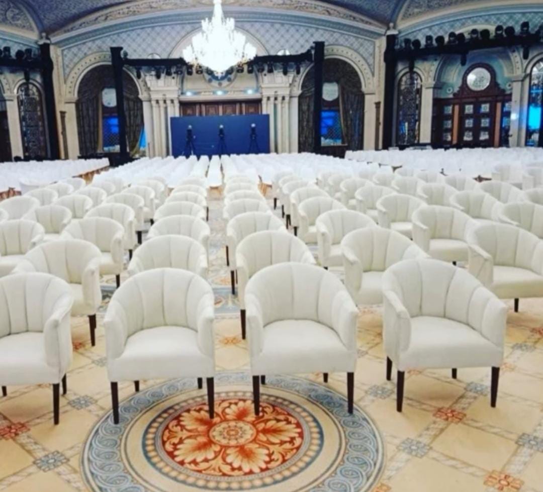 Royal Signature Event